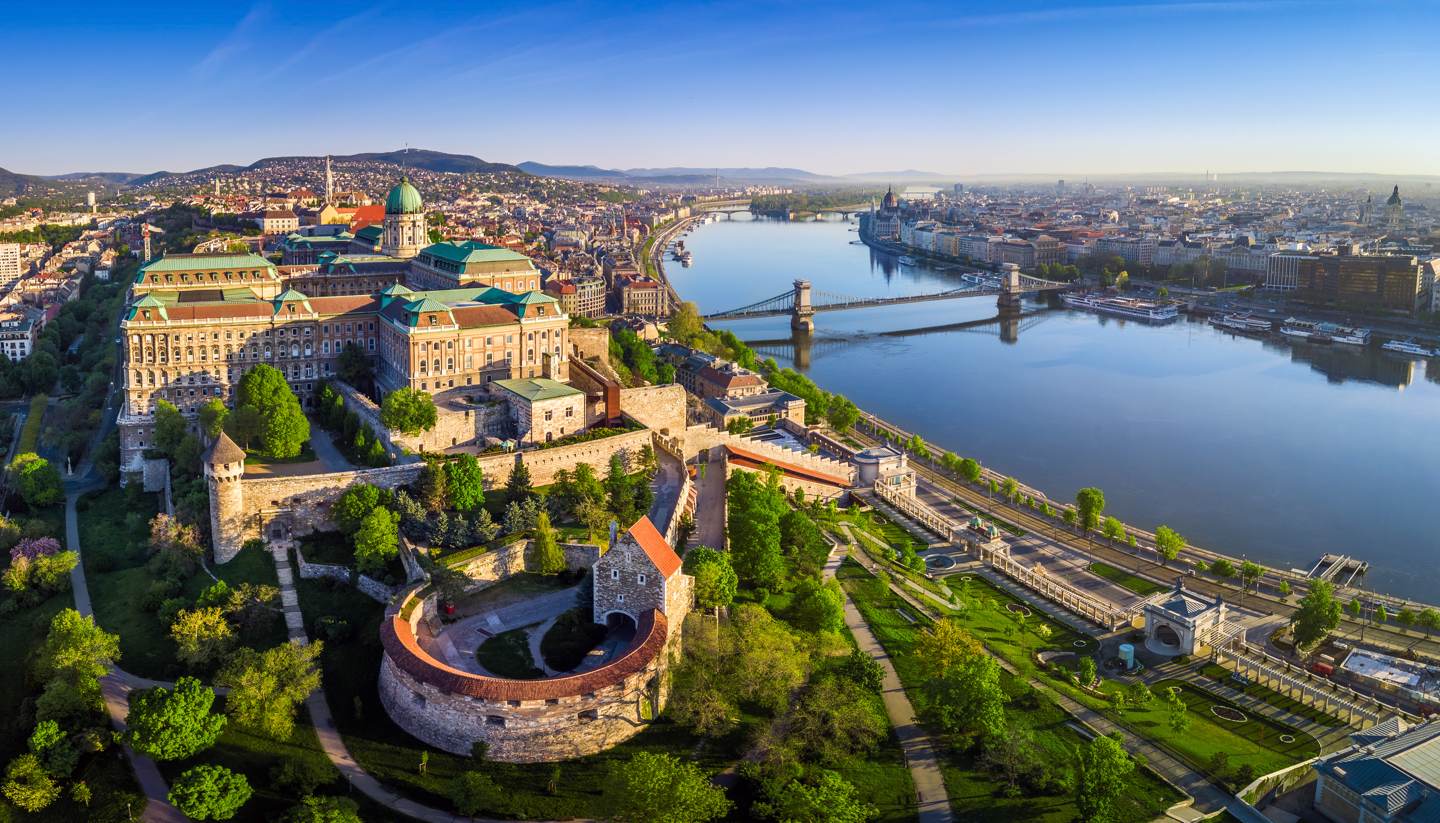Hungary-Budapest-Buda-Castle-Royal.jpg